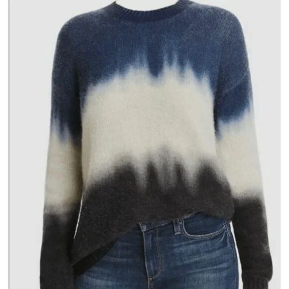C By Bloomingdale's Dip Dyed Brushed Cashmere Sweater Blue White Black Medium - Picture 1 of 9